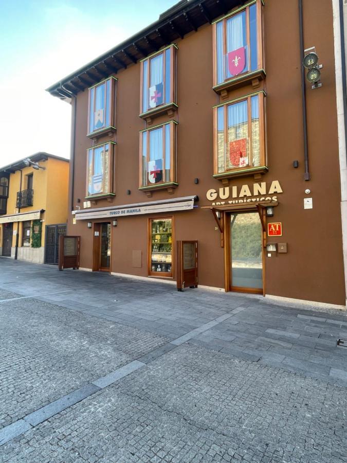 Apartamentos Turísticos Guiana Ponferrada Exterior foto